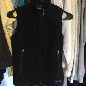 BLACK PATAGONIA VEST